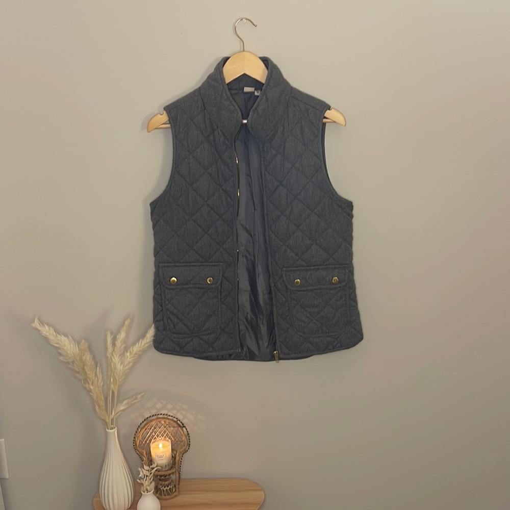 Artisan NY Gray Quilted Vest